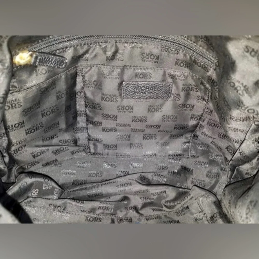 MICHAEL KORS Black Leather Bag with Certificate of Authenticity